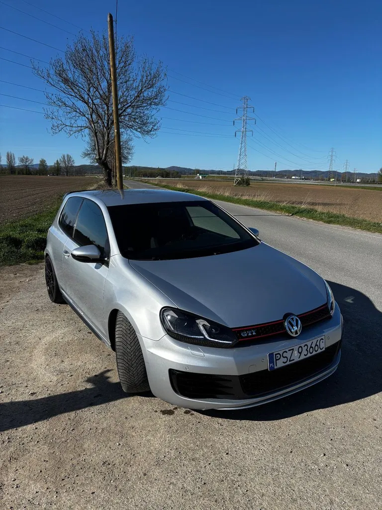 Zdjęcie: 2010 Volkswagen Golf