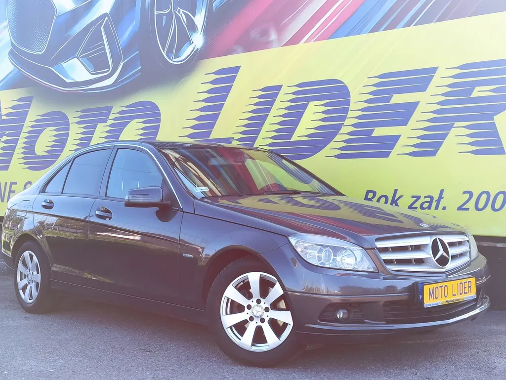Zdjęcie: 2010 Mercedes-Benz C Klasa