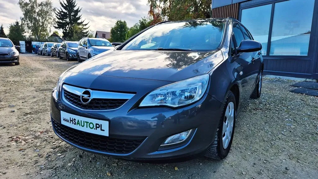 Zdjęcie: 2012 Opel Astra