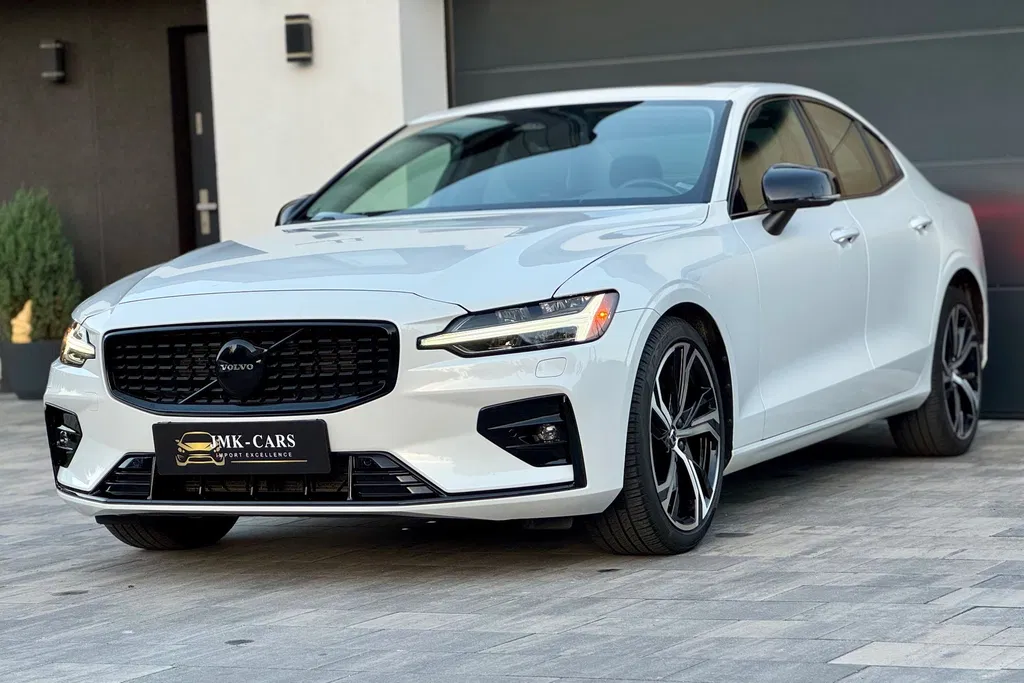 Zdjęcie: 2024 Volvo S60