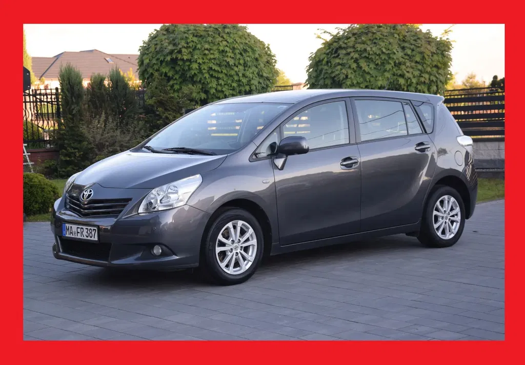Zdjęcie: 2012 Toyota Verso