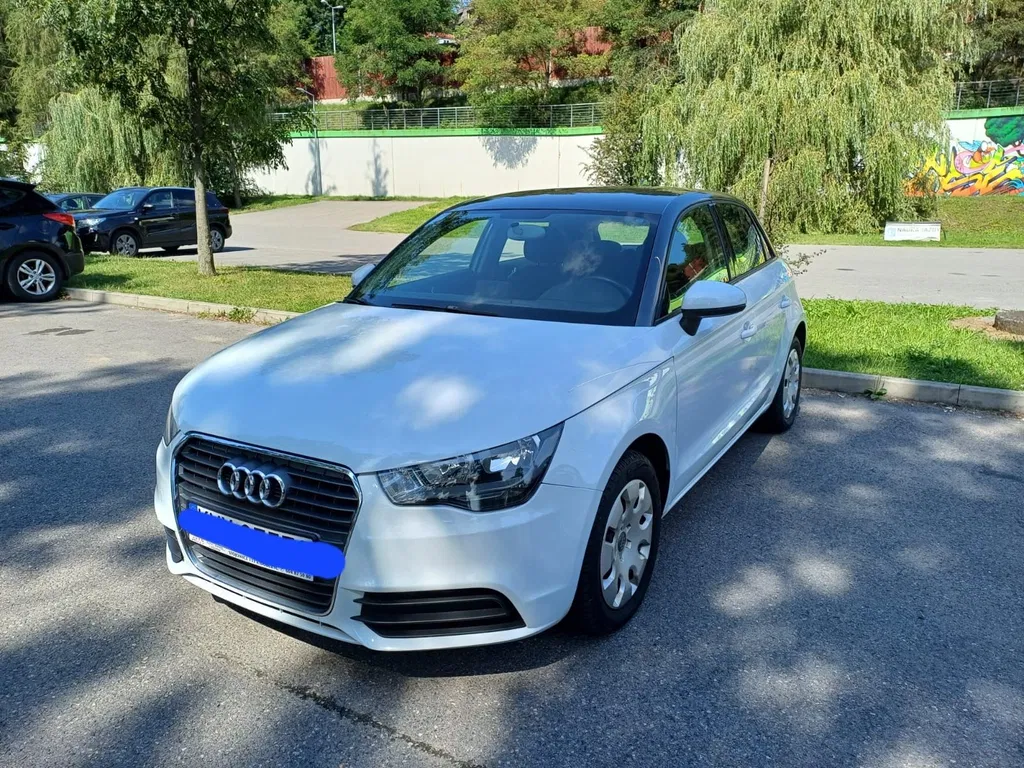 Zdjęcie: 2013 Audi A1 Sportback