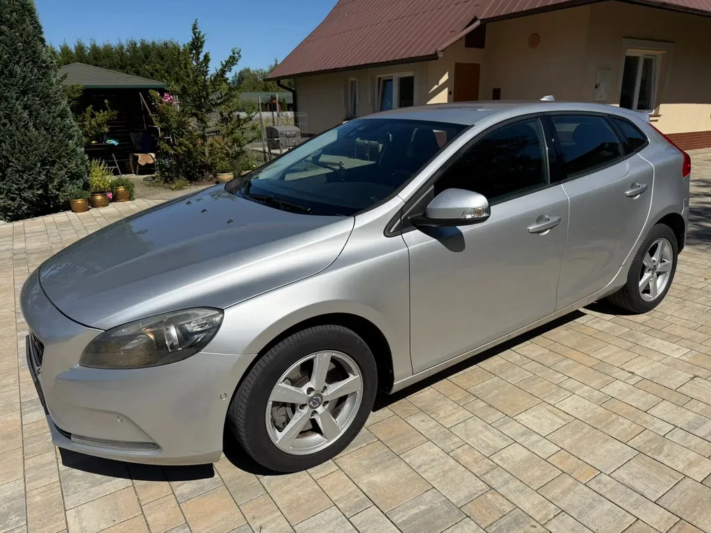 Zdjęcie: 2014 Volvo V40