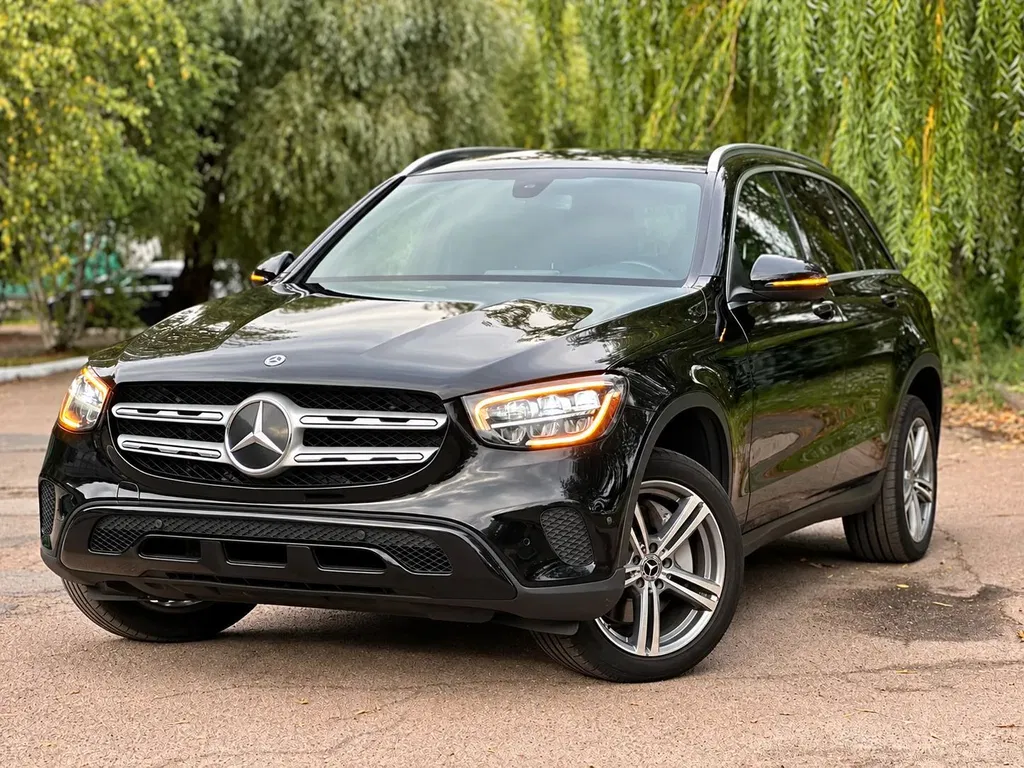 Zdjęcie: 2021 Mercedes-Benz GLC