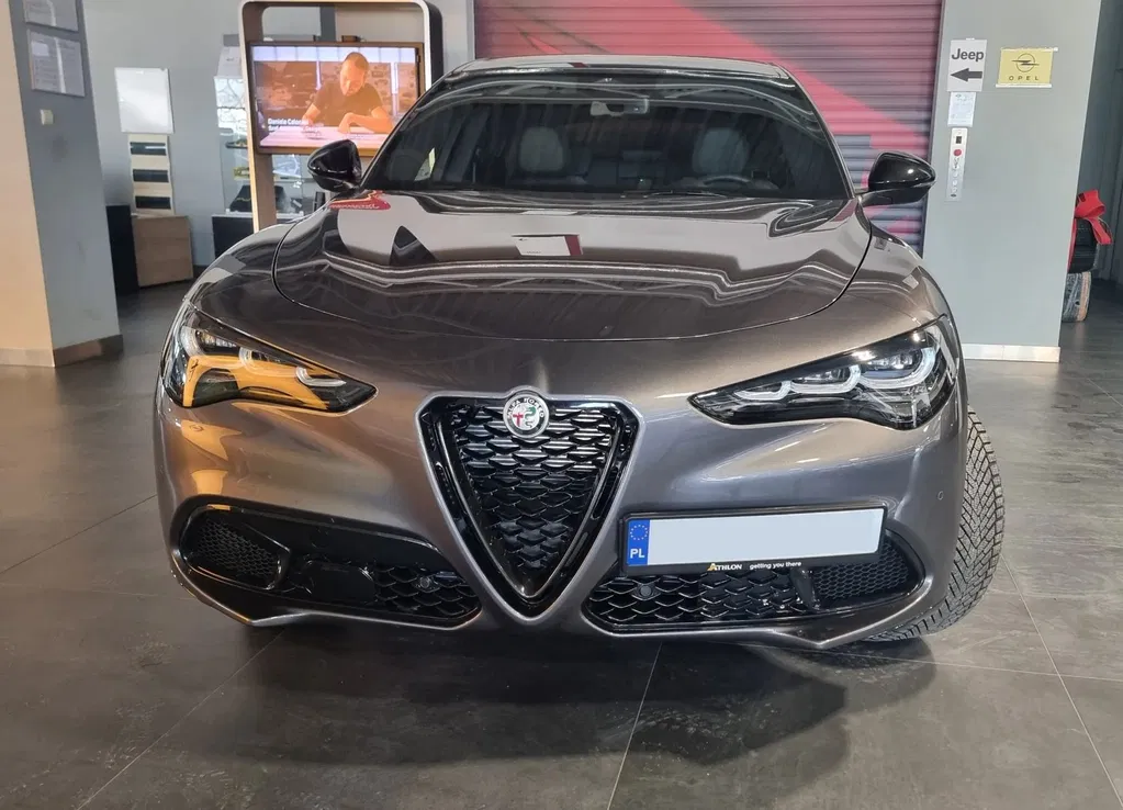 Zdjęcie: 2025 Alfa Romeo Stelvio