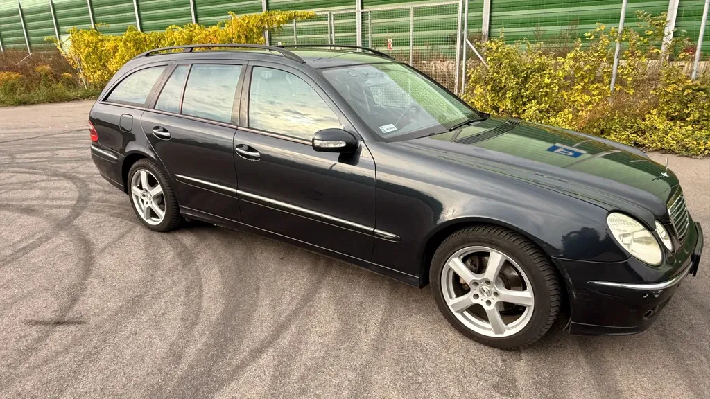 Zdjęcie: 2005 Mercedes-Benz E Klasa