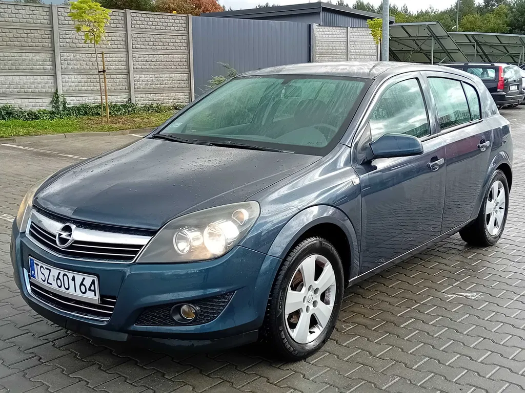 Zdjęcie: 2009 Opel Astra