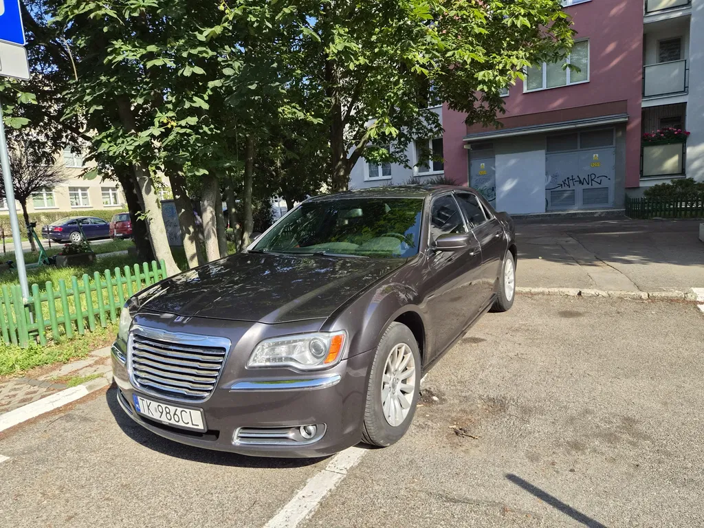 Zdjęcie: 2013 Chrysler 300C