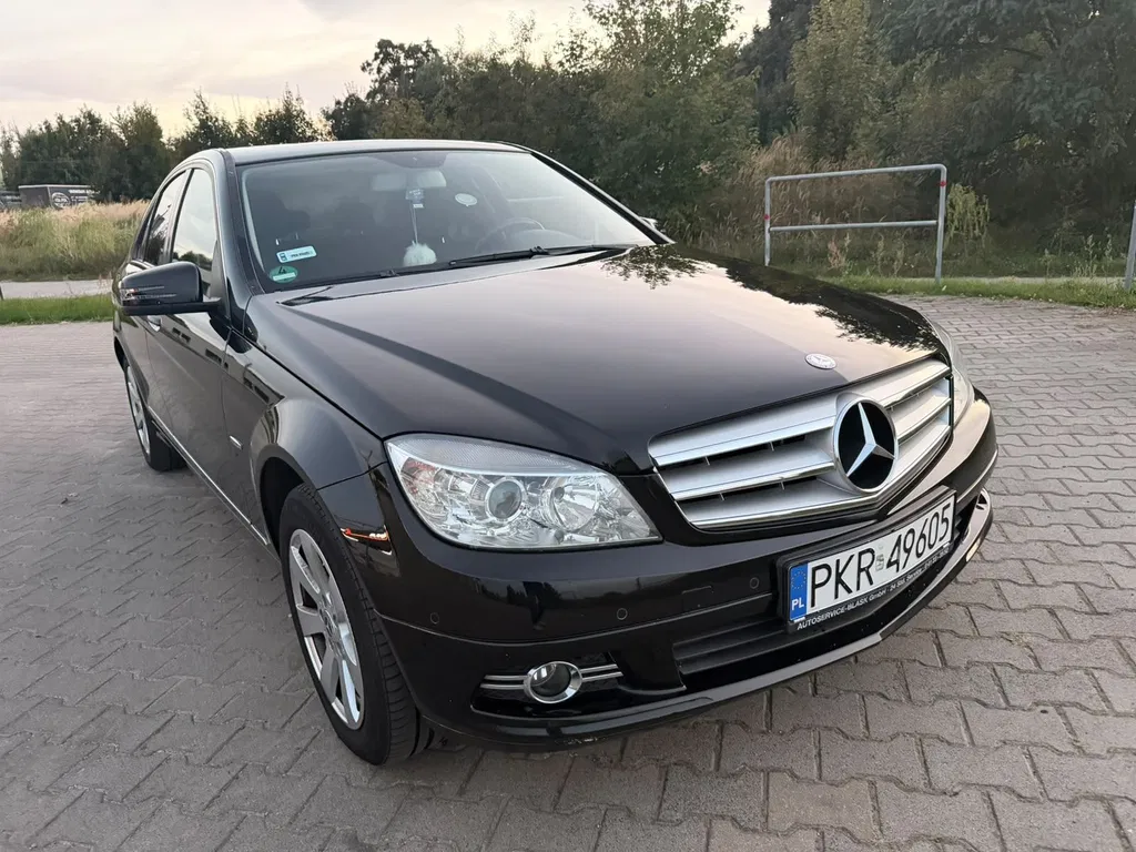 Zdjęcie: 2010 Mercedes-Benz C Klasa