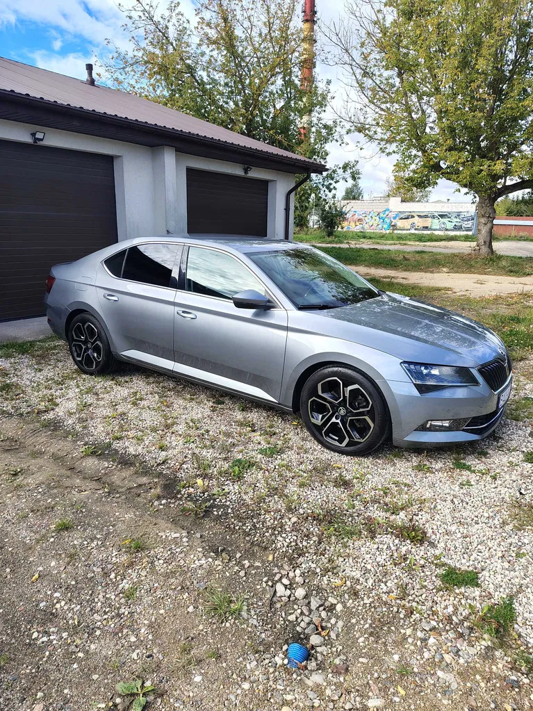Zdjęcie: 2016 Skoda Superb