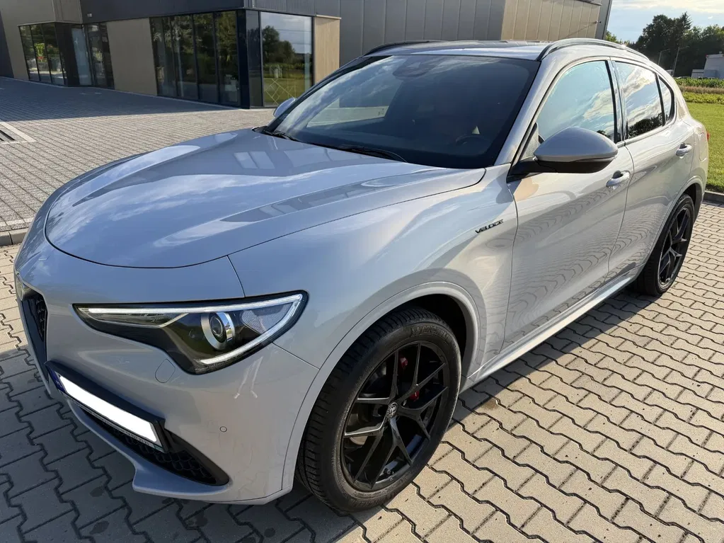 Zdjęcie: 2021 Alfa Romeo Stelvio
