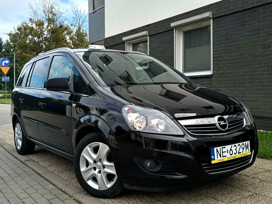 Zdjęcie: 2011 Opel Zafira