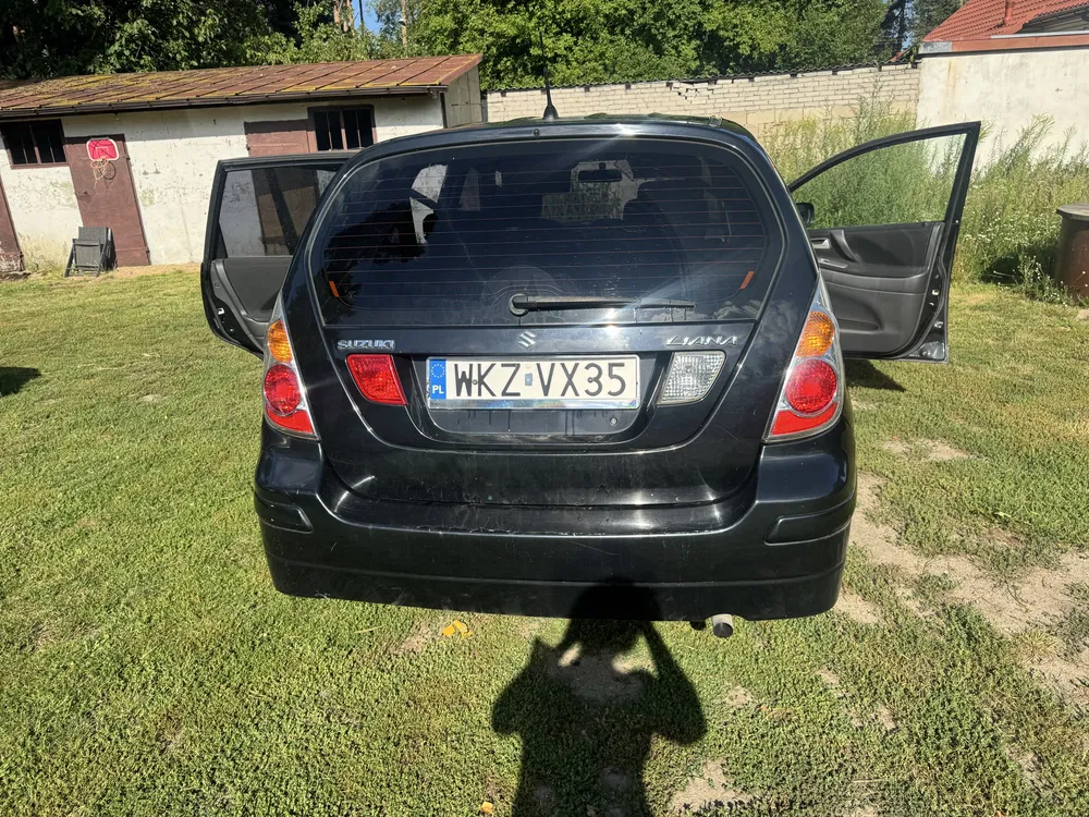 Zdjęcie: 2006 Suzuki Liana