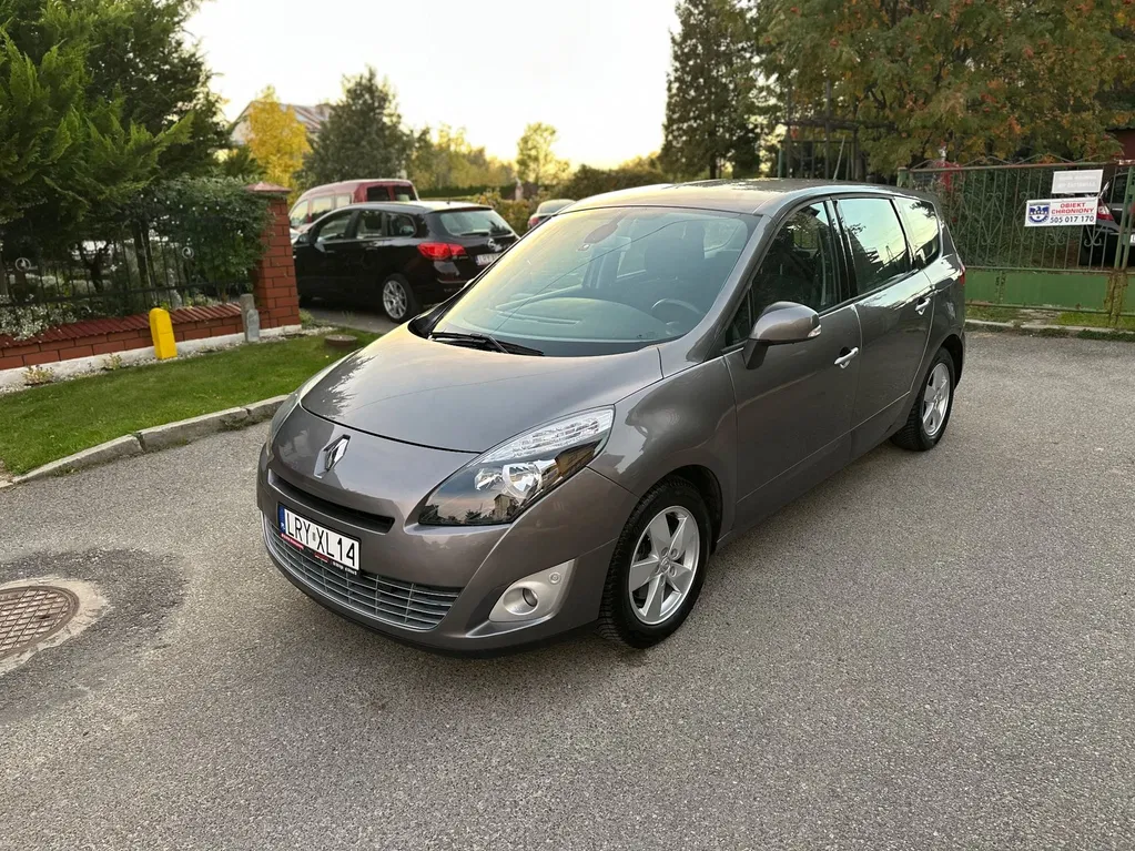 Zdjęcie: 2010 Renault Grand Scenic