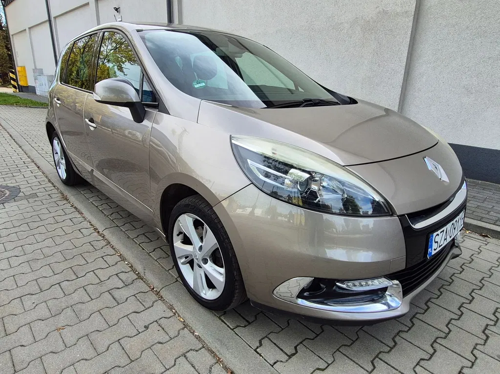Zdjęcie: 2012 Renault Scenic