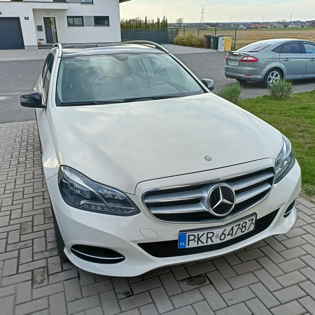 Zdjęcie: 2013 Mercedes-Benz E Klasa