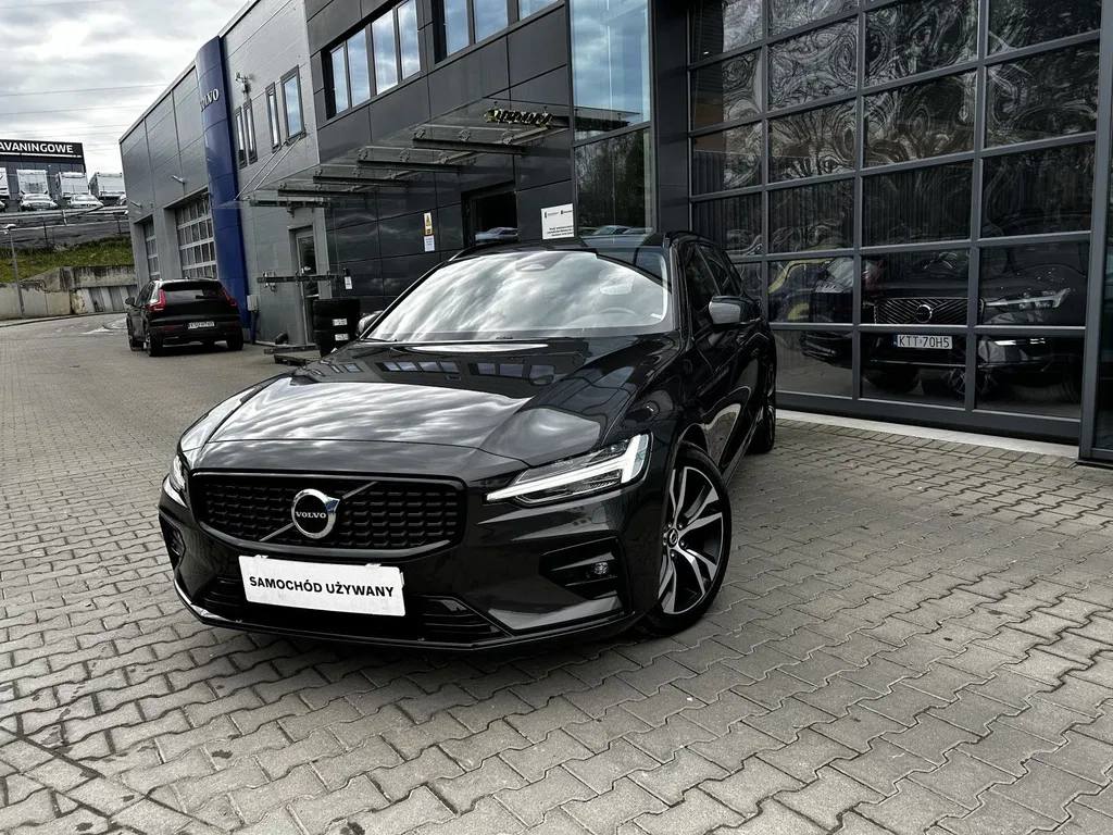 Zdjęcie: 2023 Volvo V60