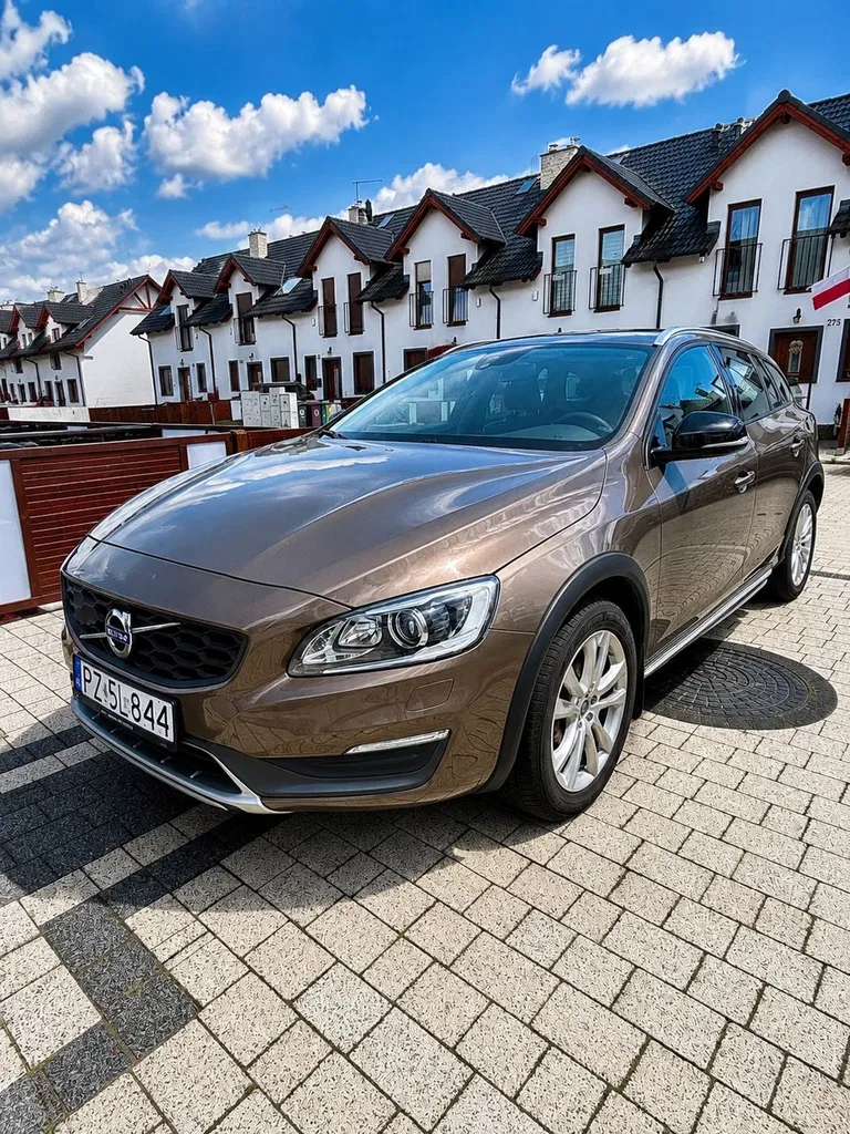 Zdjęcie: 2016 Volvo V60 Cross Country