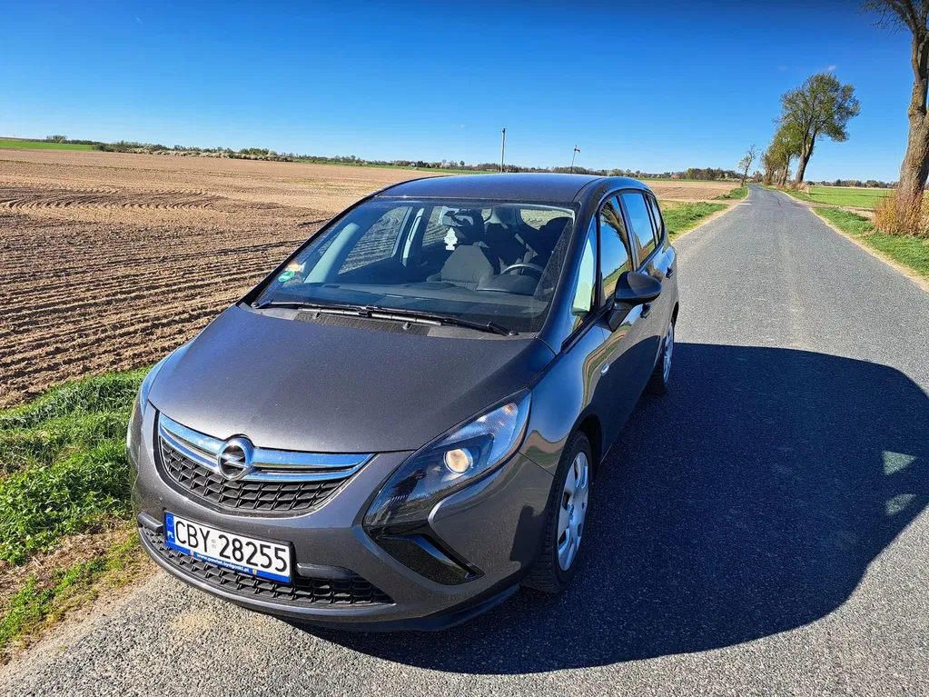 Zdjęcie: 2012 Opel Zafira