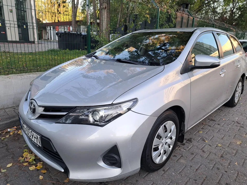 Zdjęcie: 2014 Toyota Auris