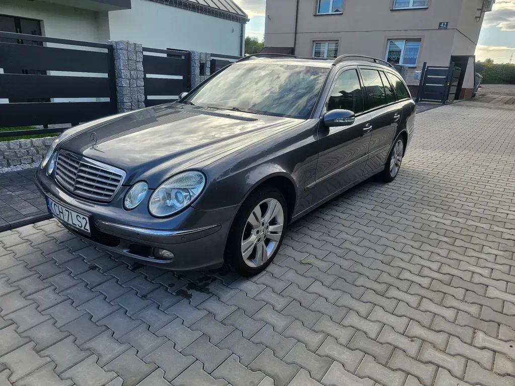 Zdjęcie: 2004 Mercedes-Benz E Klasa