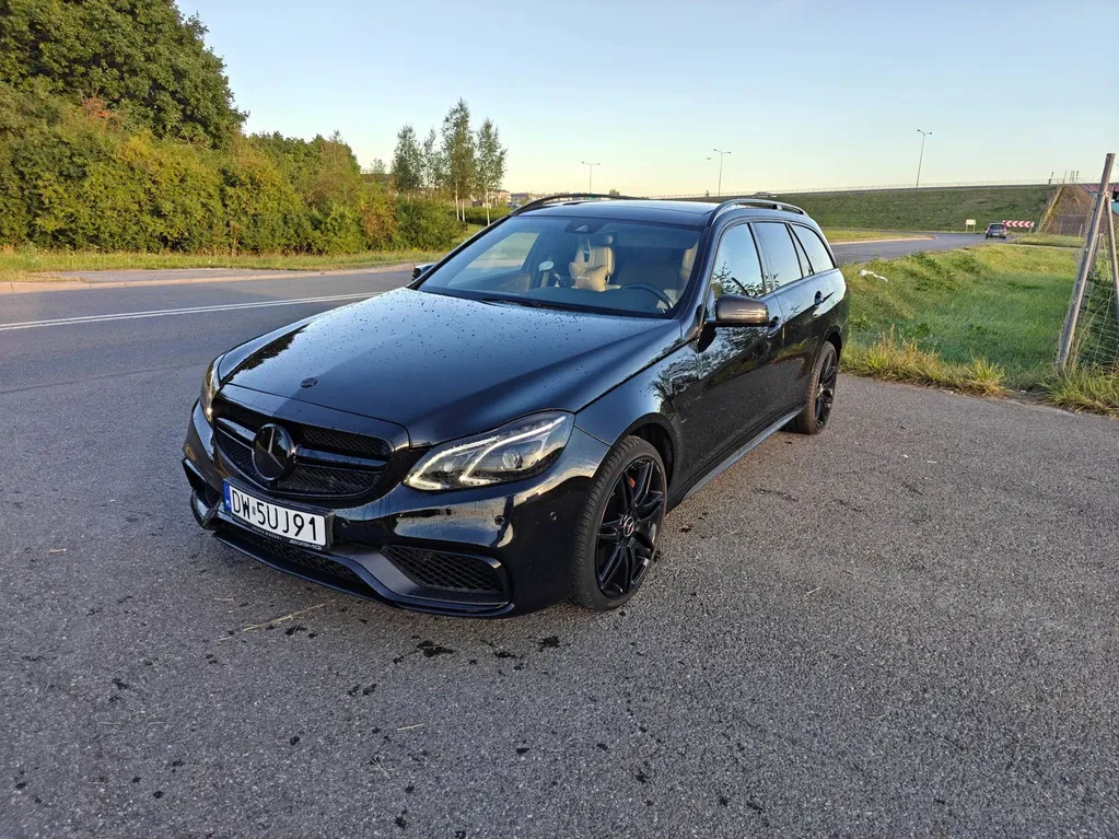 Zdjęcie: 2013 Mercedes-Benz E Klasa