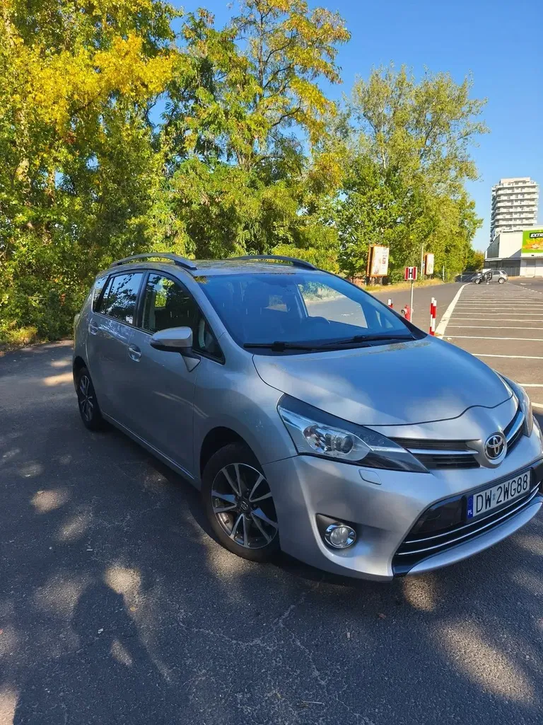 Zdjęcie: 2013 Toyota Verso