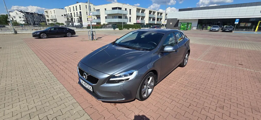 Zdjęcie: 2017 Volvo V40