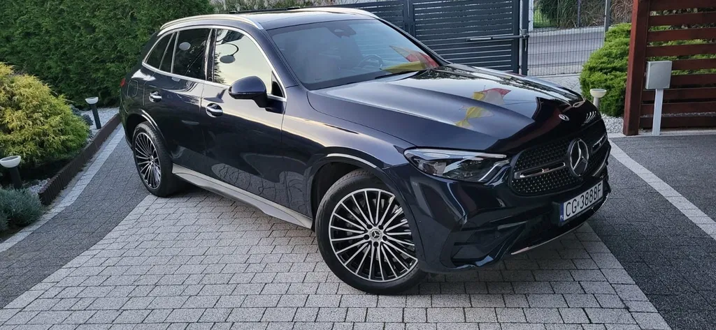 Zdjęcie: 2023 Mercedes-Benz GLC