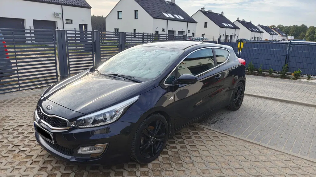 Zdjęcie: 2014 Kia Cee'd
