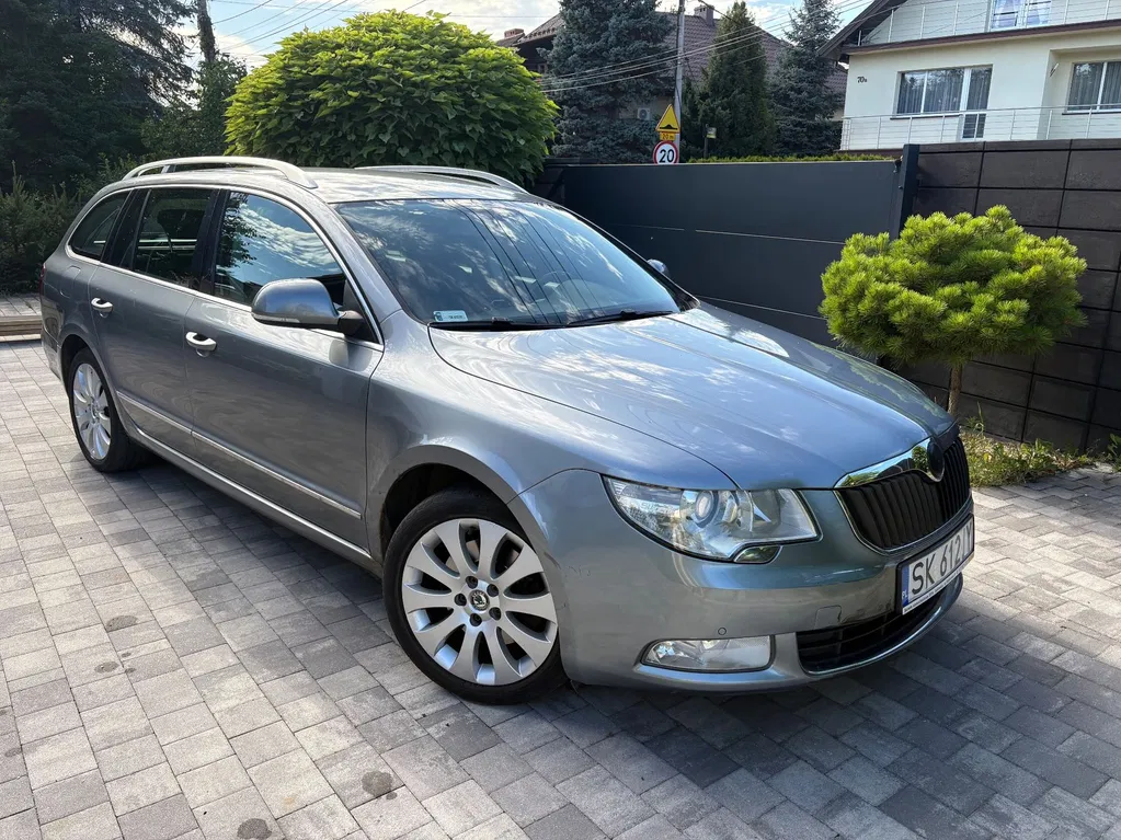 Zdjęcie: 2010 Skoda Superb