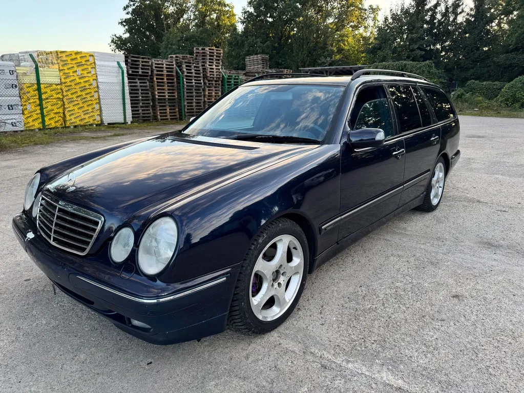 Zdjęcie: 2001 Mercedes-Benz E Klasa