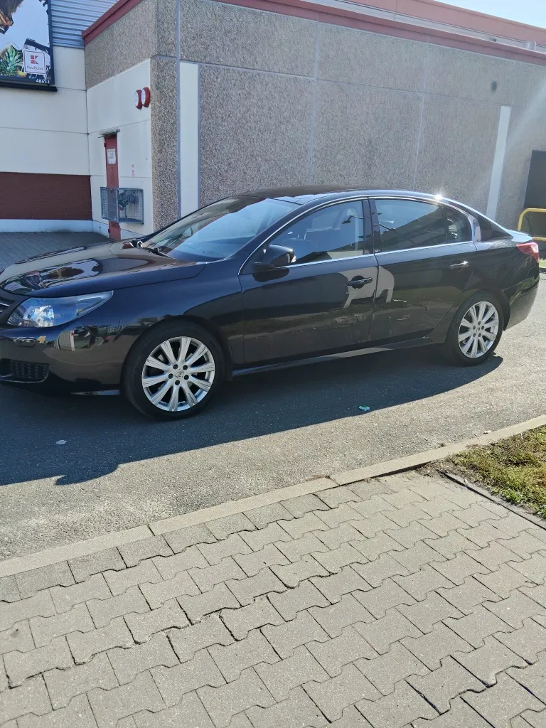 Zdjęcie: 2011 Renault Latitude