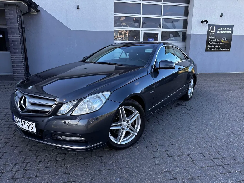 Zdjęcie: 2011 Mercedes-Benz E Klasa