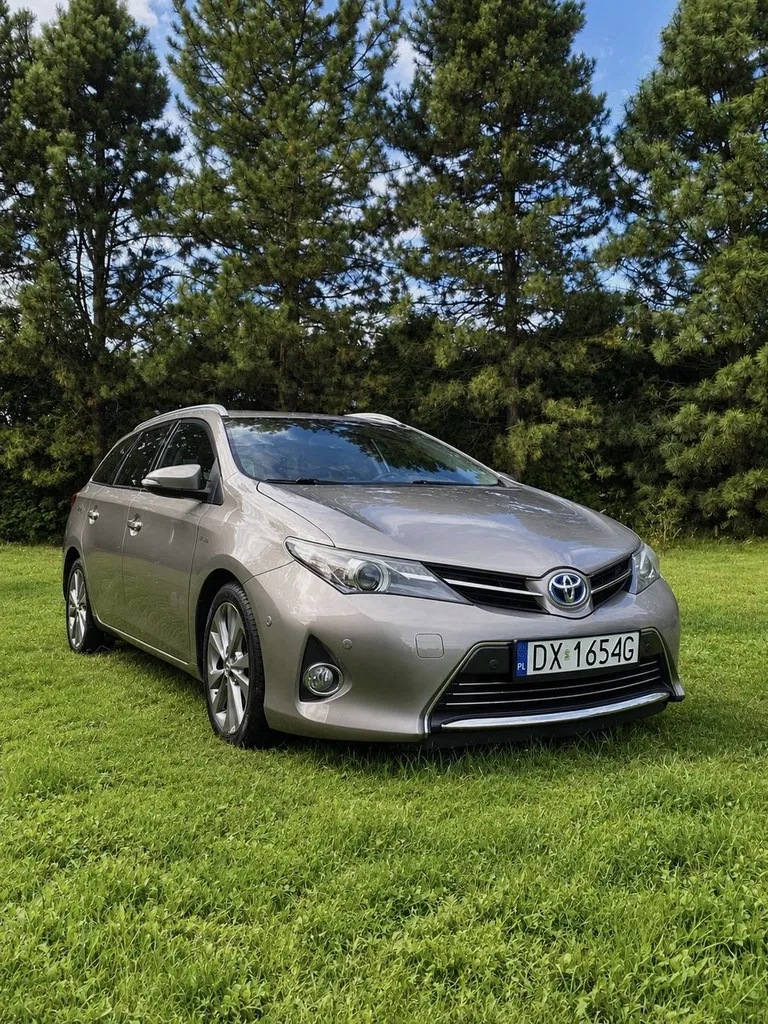 Zdjęcie: 2013 Toyota Auris