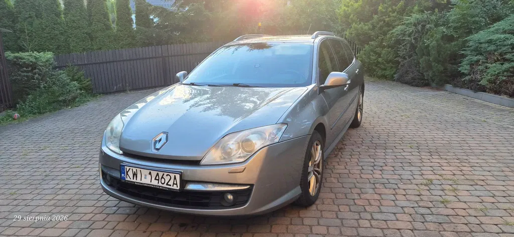 Zdjęcie: 2010 Renault Laguna