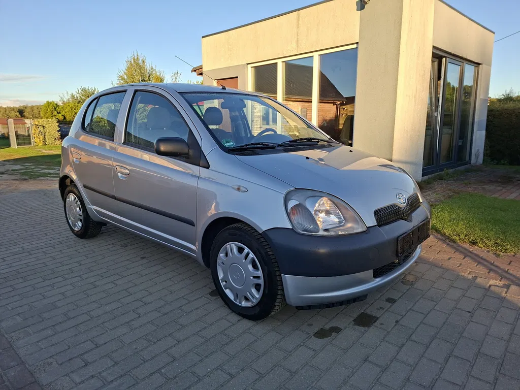 Zdjęcie: 2001 Toyota Yaris