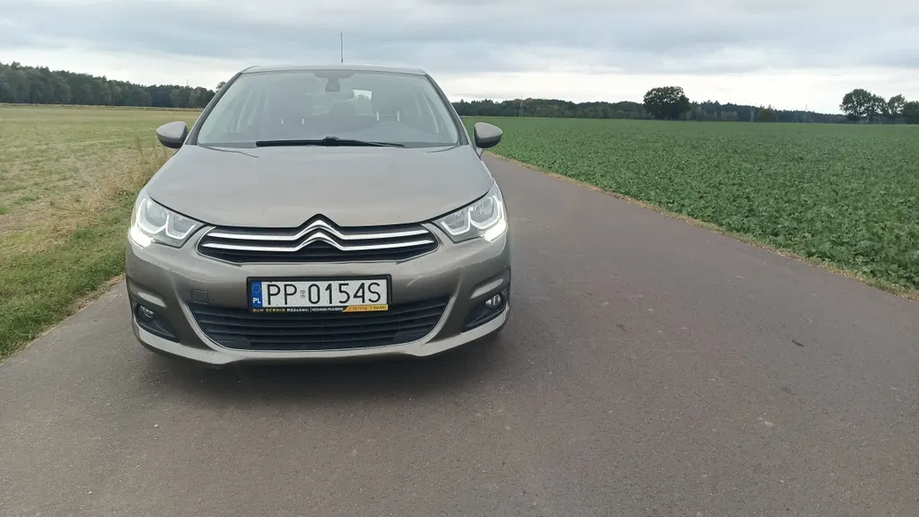 Zdjęcie: 2015 Citroen C4