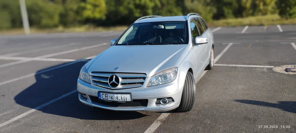 Zdjęcie: 2010 Mercedes-Benz C Klasa