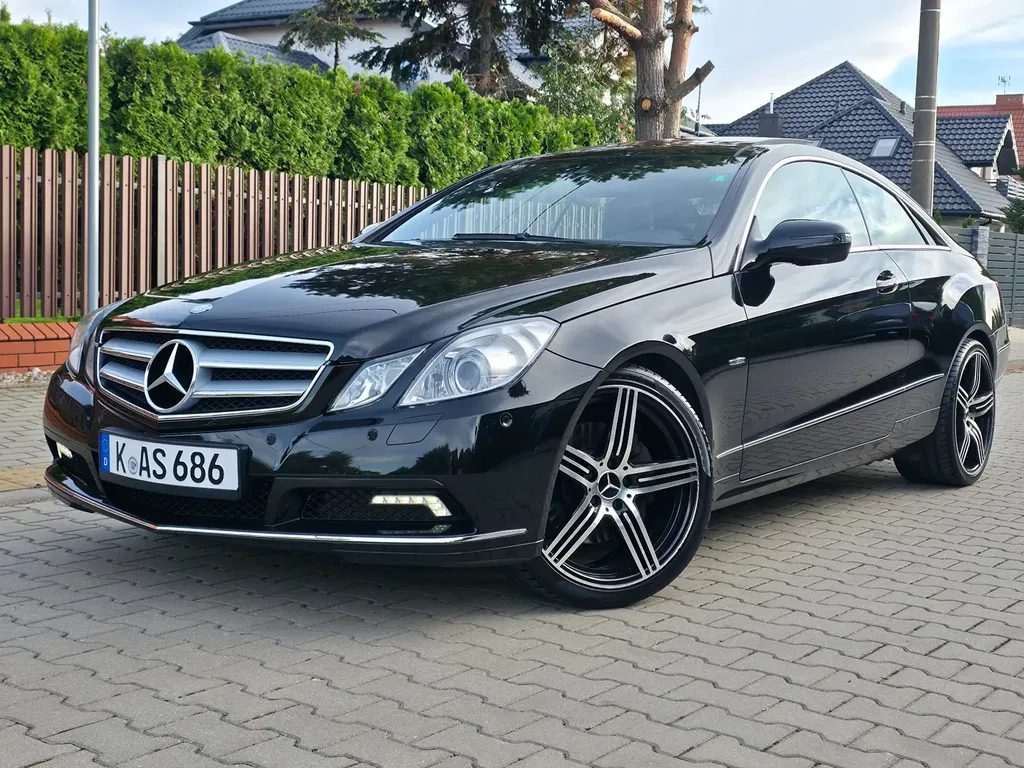 Zdjęcie: 2009 Mercedes-Benz E Klasa