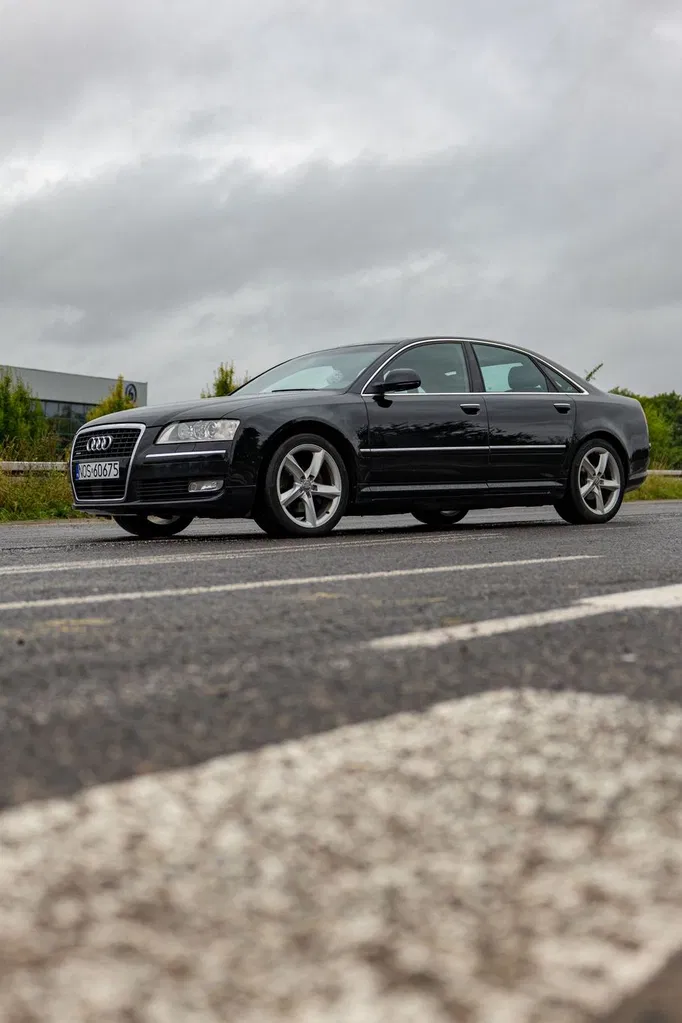 Zdjęcie: 2009 Audi A8