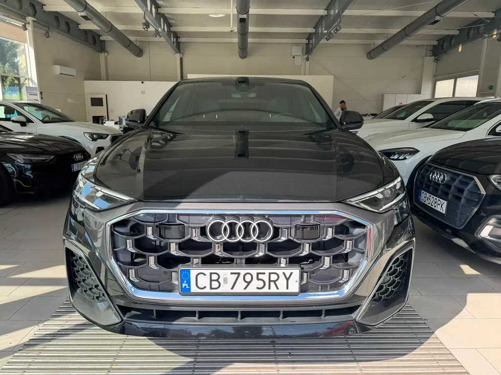 Zdjęcie: 2024 Audi Q8