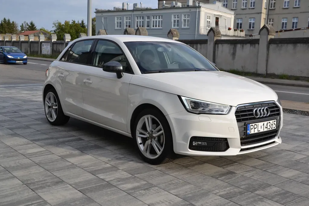 Zdjęcie: 2015 Audi A1 Sportback