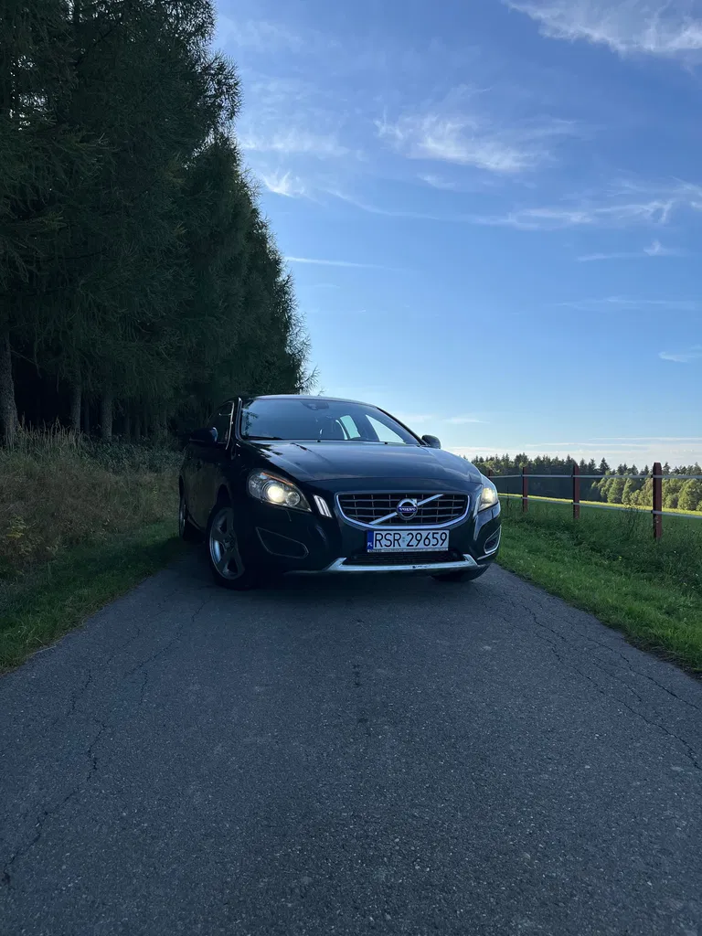 Zdjęcie: 2011 Volvo V60