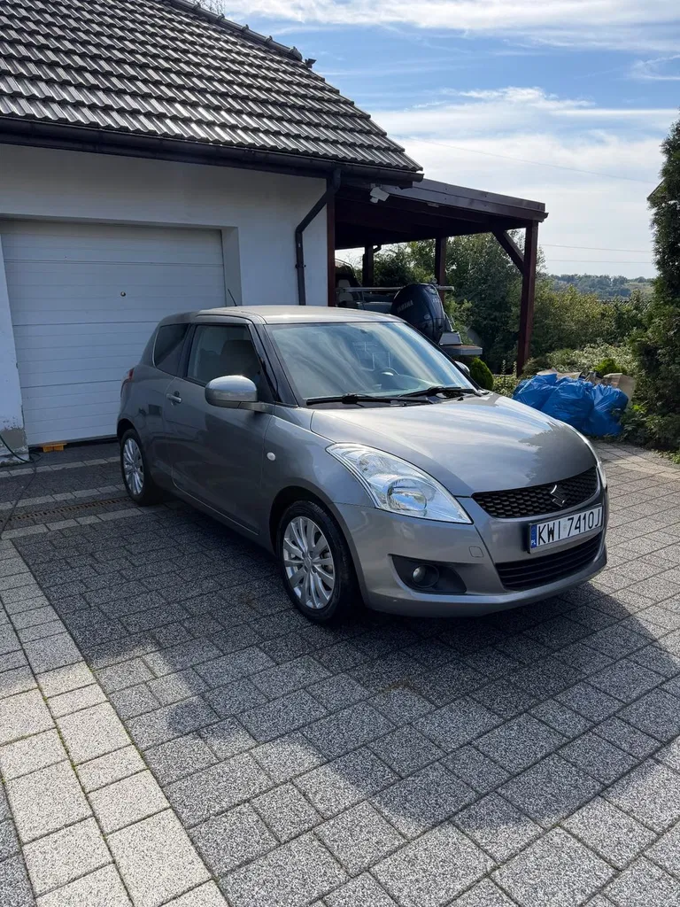 Zdjęcie: 2011 Suzuki Swift