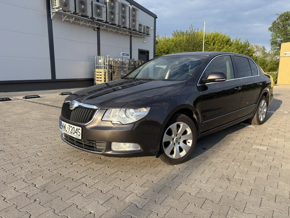 Zdjęcie: 2009 Skoda Superb