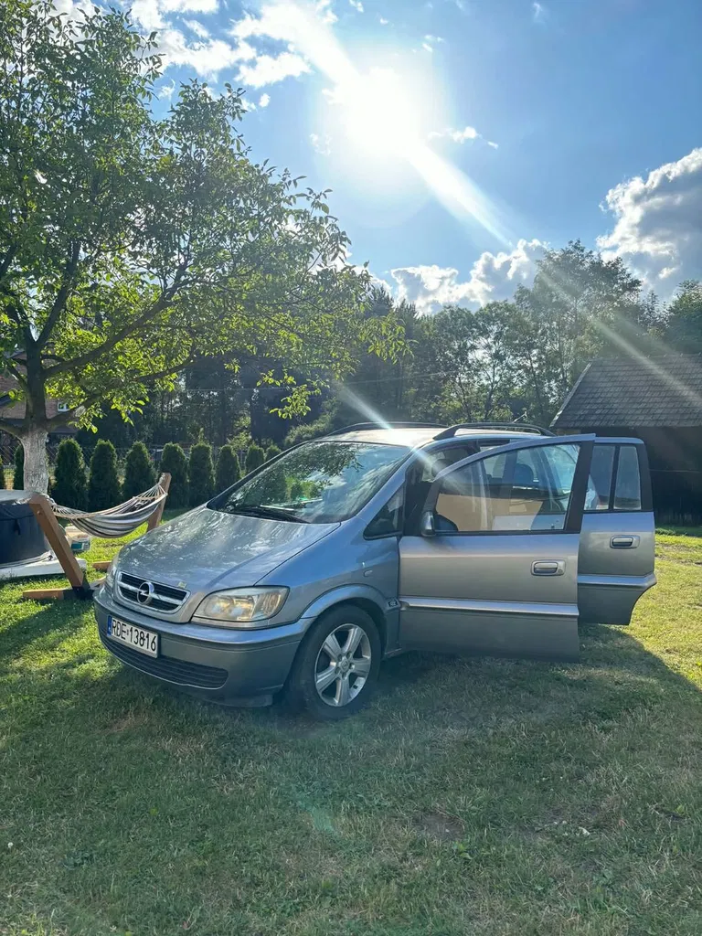 Zdjęcie: 2004 Opel Zafira