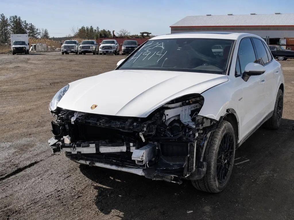 Zdjęcie: 2021 Porsche Cayenne