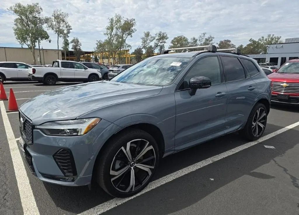 Zdjęcie: 2023 Volvo XC 60