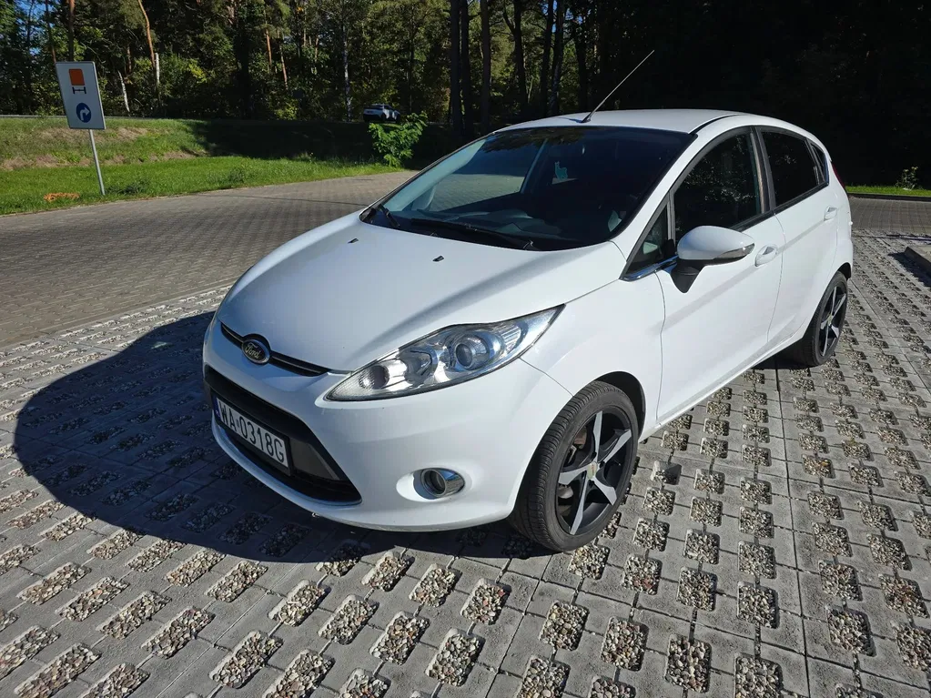 Zdjęcie: 2012 Ford Fiesta